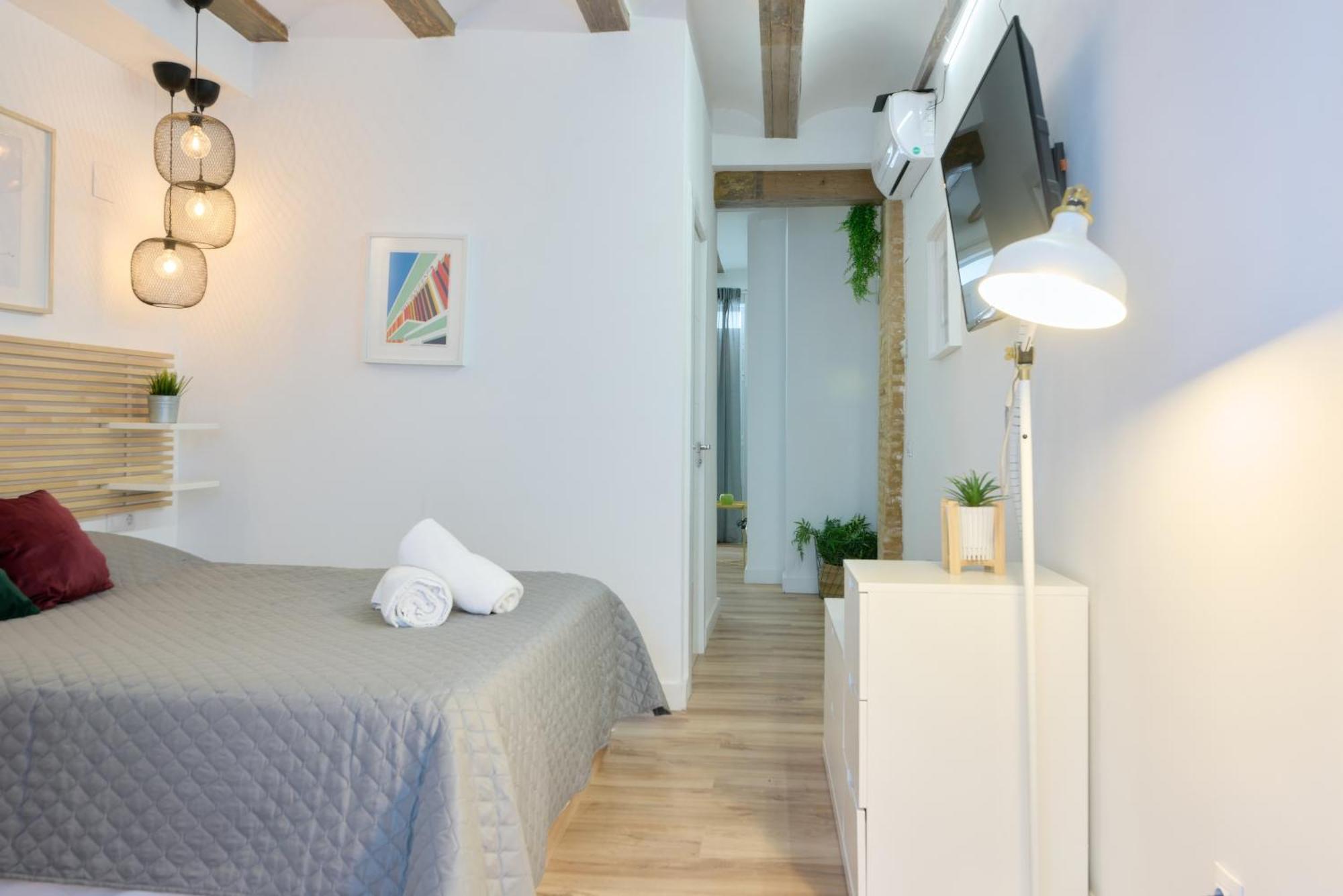 Ruzafa Modern Lofts Apartment บาเลนเซีย ภายนอก รูปภาพ